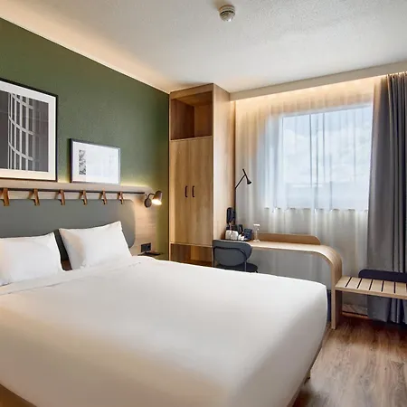 Hotel Campanile Old Town