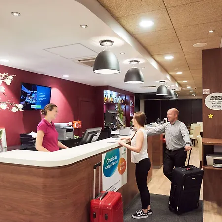 Campanile Prime Old Town 호텔 3*