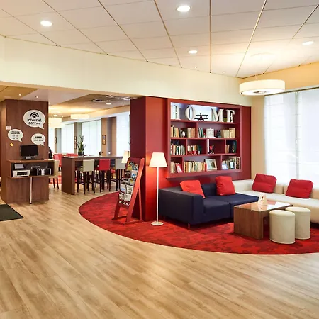 Campanile Prime Old Town 호텔