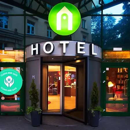 Campanile Prime Old Town 호텔 3*