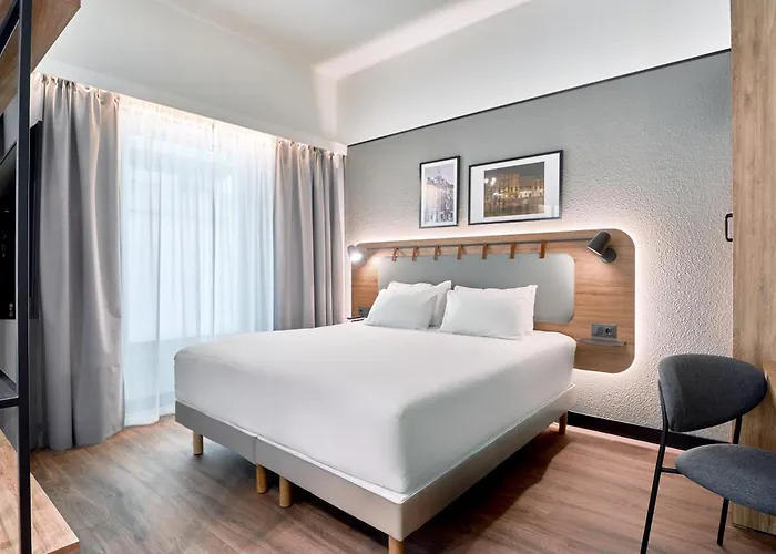 Hotel Campanile Prime Old Town